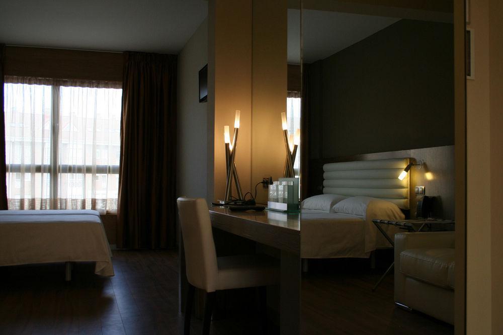 Hotel Duero Лагуна-де-Дуеро Екстер'єр фото